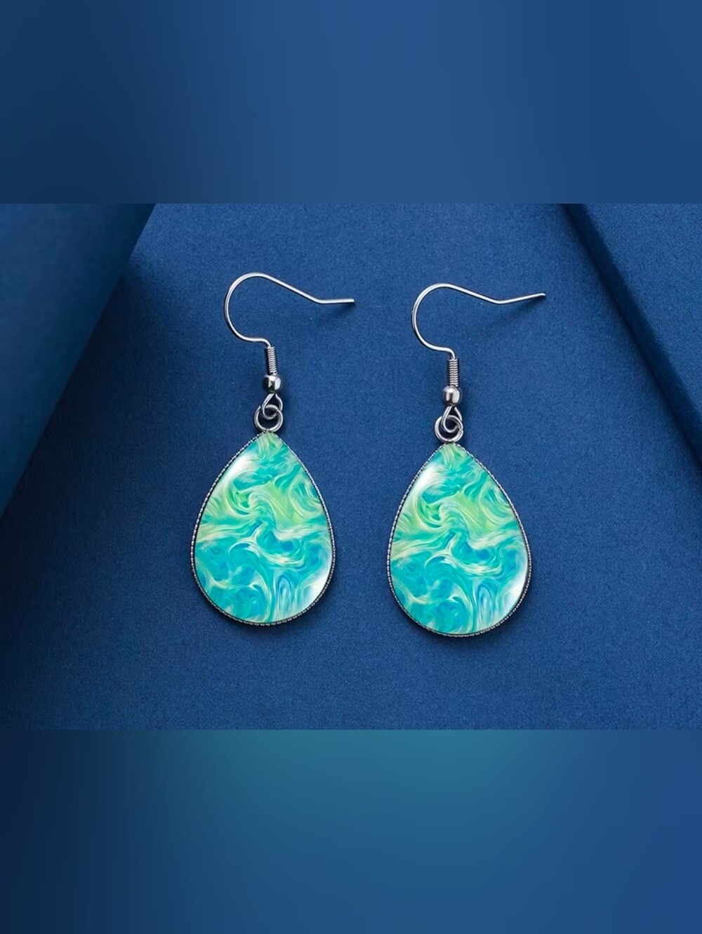 $8 Each Or Bundle 5/$20 Teardrop Swirl Aqua Green Dangle Earrings